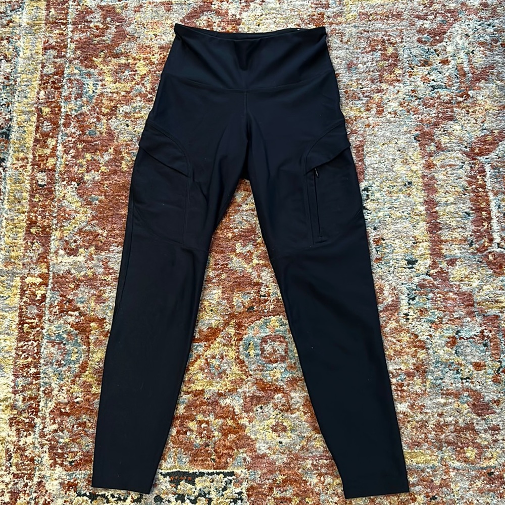 Old Navy Powersoft high-rise zipper pocket leggings black
